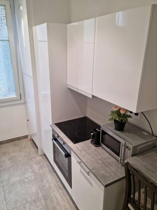 Appartement 2 Pieces Ница Екстериор снимка